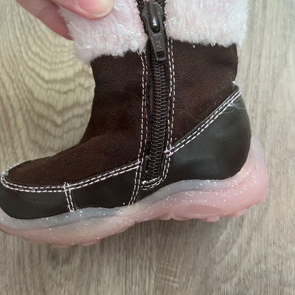 2007 Buster Brown Barbie Kids Boots - Picture 2 of 5